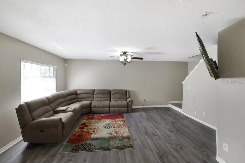 7127 Waterside Drive Tampa FL 33617