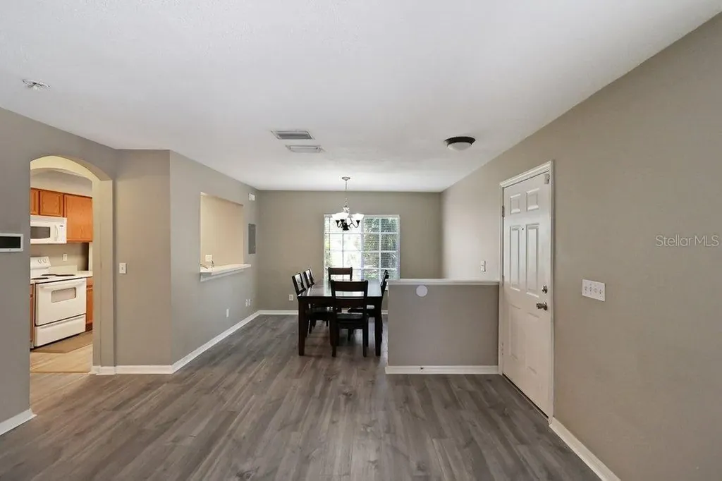 7127 Waterside Drive Tampa FL 33617