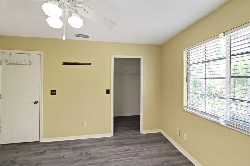 7127 Waterside Drive Tampa FL 33617