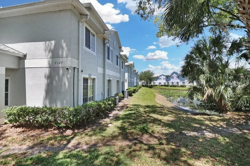7127 Waterside Drive Tampa FL 33617