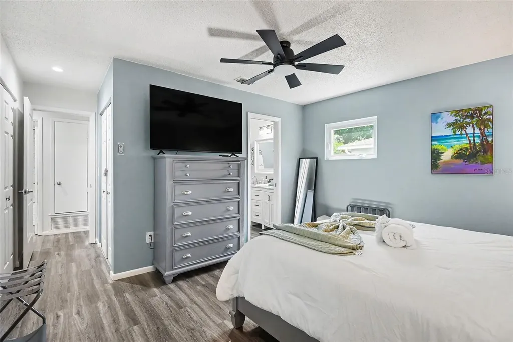 837 Dolphin Avenue NW Port Charlotte FL 33948
