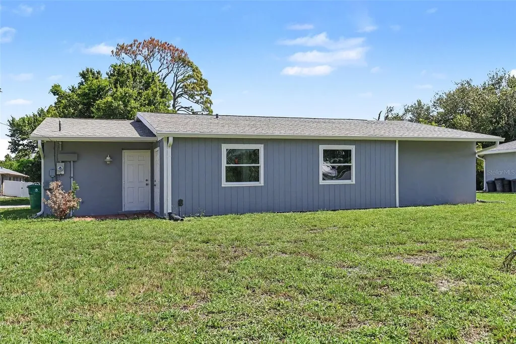 837 Dolphin Avenue NW Port Charlotte FL 33948