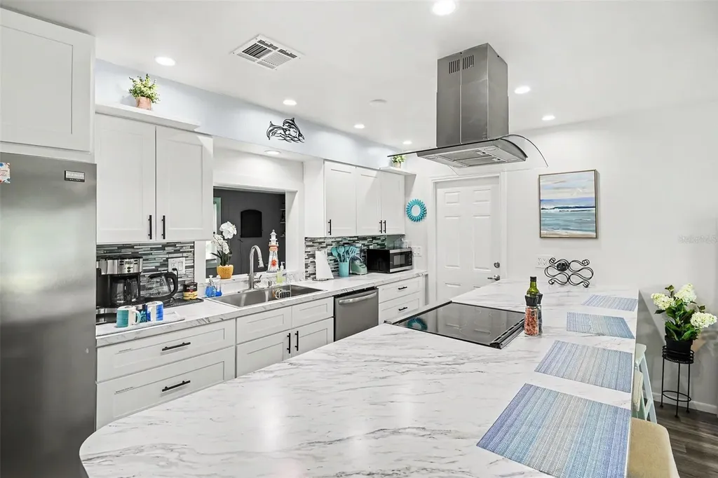 837 Dolphin Avenue NW Port Charlotte FL 33948