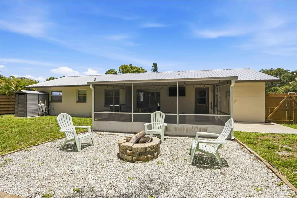 3718 Woodmont Drive Sarasota FL 34232