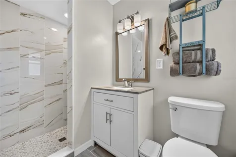 3718 Woodmont Drive Sarasota FL 34232