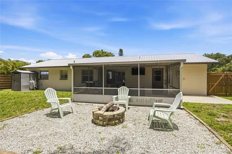 3718 Woodmont Drive Sarasota FL 34232