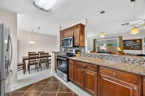 3718 Woodmont Drive Sarasota FL 34232