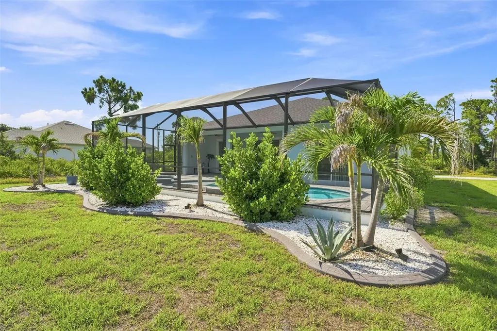 109 Flower Road Rotonda West FL 33947