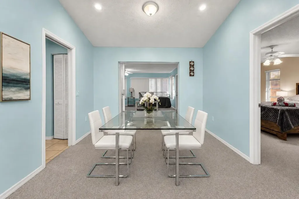 285 Mark Twain Lane Rotonda West FL 33947