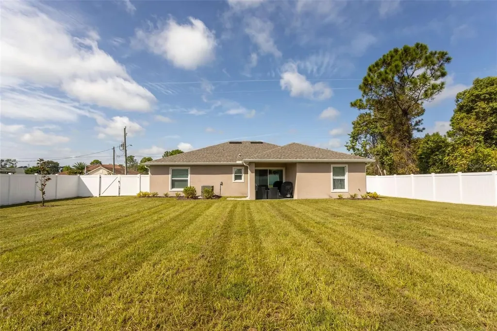 43 Freeland Palm Coast FL 32137