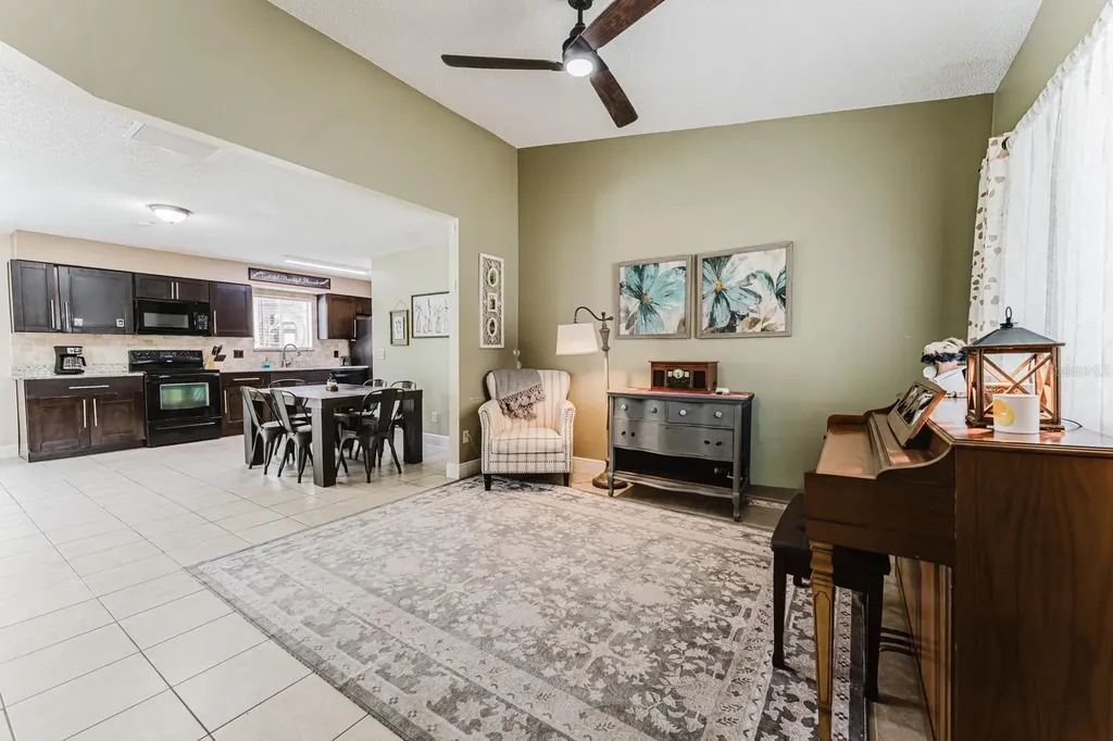 212 Summerset Drive Apopka FL 32712