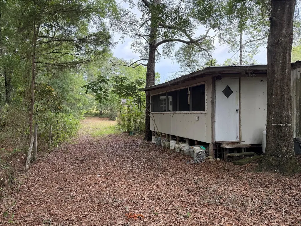 9730 NE State Road 24 Archer FL 32618