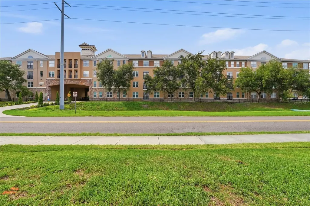 4221 W Spruce Street Tampa FL 33607