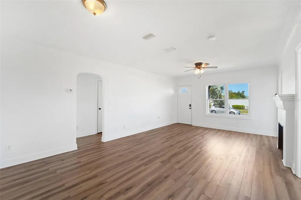 5831 43rd Street N St Petersburg FL 33714
