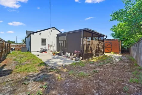 5831 43rd Street N St Petersburg FL 33714