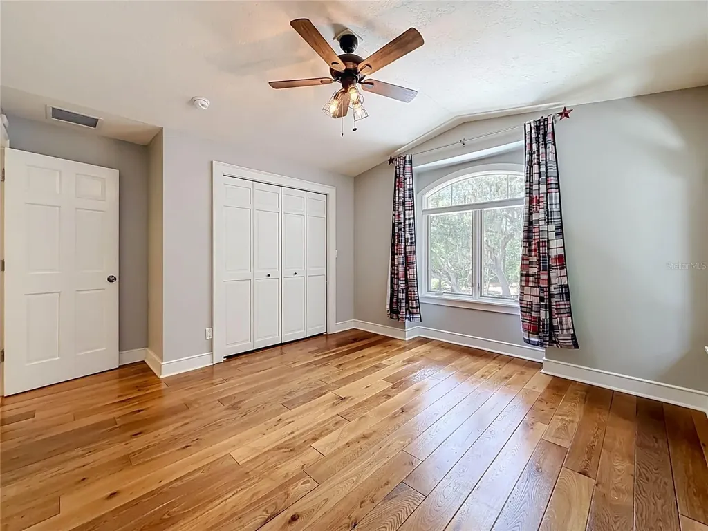 1850 Oak Creek Drive Dunedin FL 34698