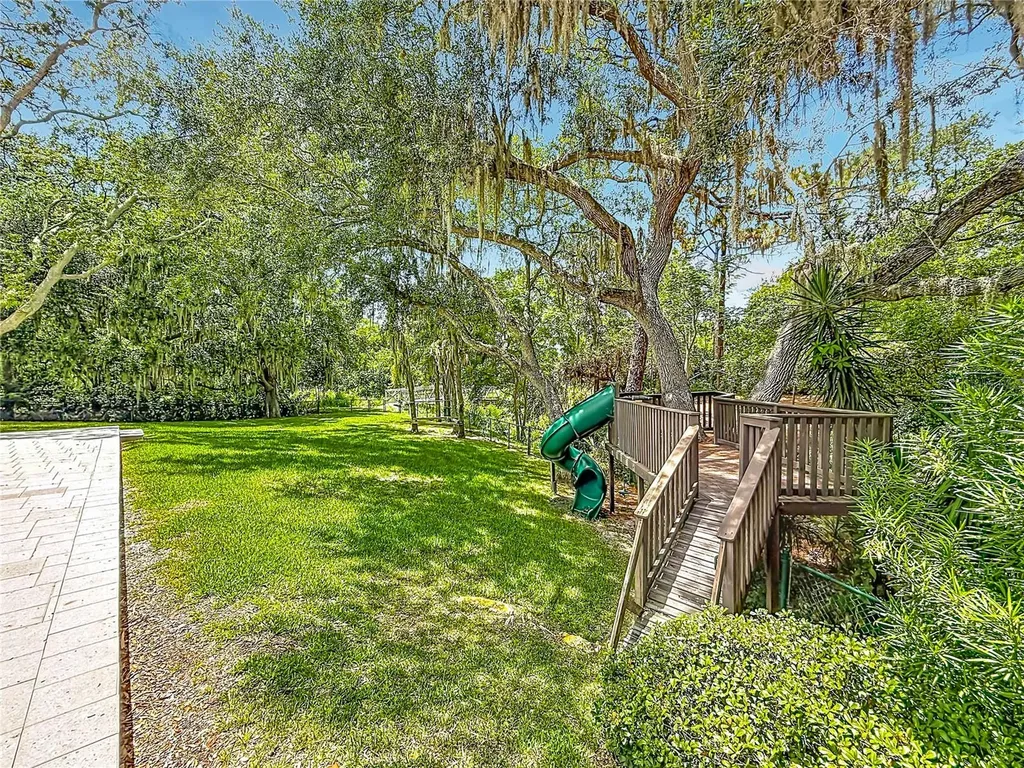 1850 Oak Creek Drive Dunedin FL 34698