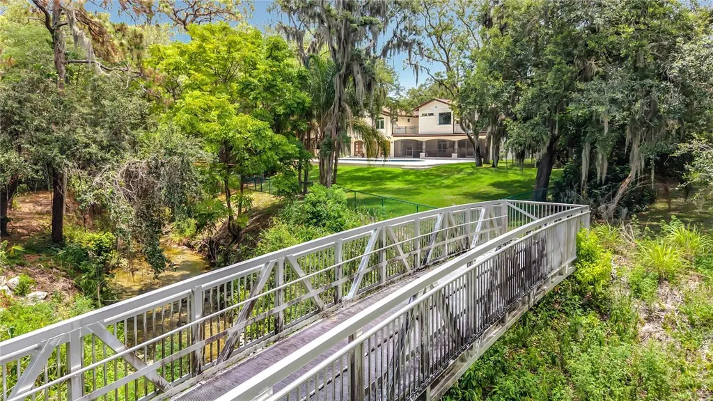 1850 Oak Creek Drive Dunedin FL 34698