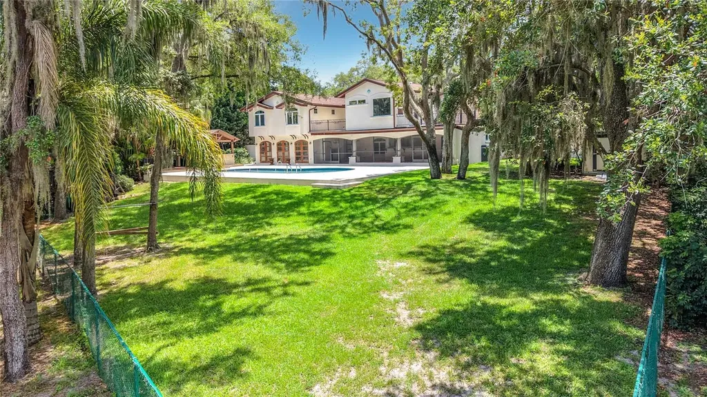 1850 Oak Creek Drive Dunedin FL 34698