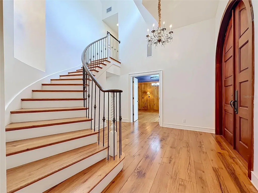 1850 Oak Creek Drive Dunedin FL 34698