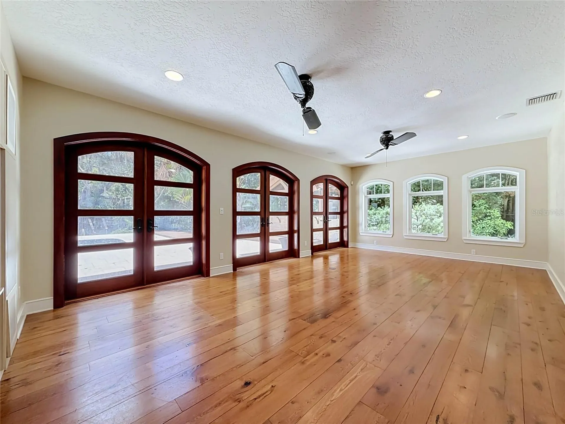 1850 Oak Creek Drive Dunedin FL 34698