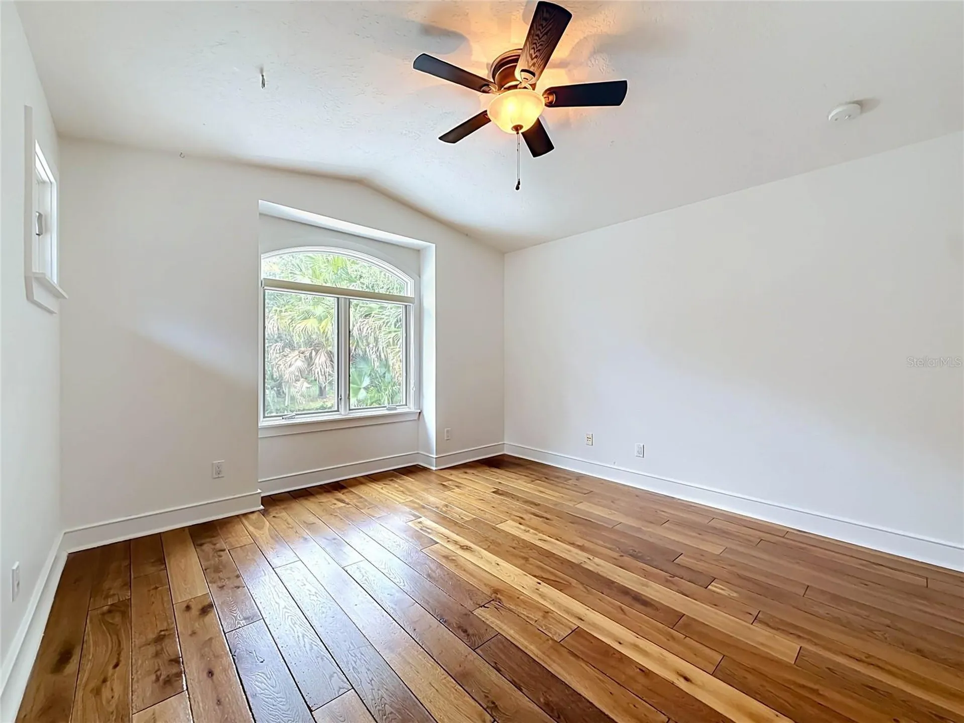 1850 Oak Creek Drive Dunedin FL 34698
