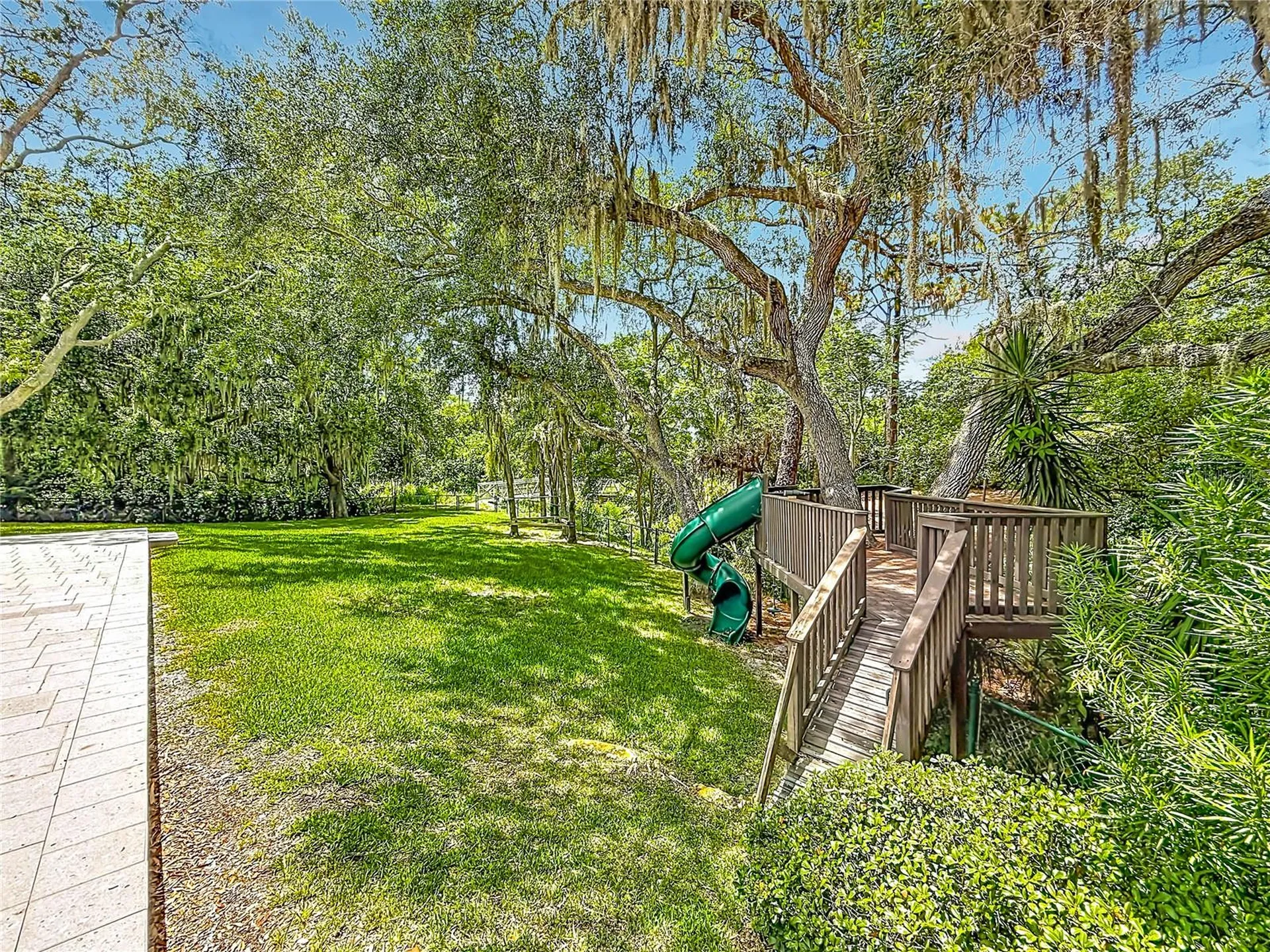 1850 Oak Creek Drive Dunedin FL 34698