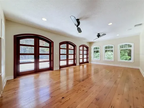 1850 Oak Creek Drive Dunedin FL 34698