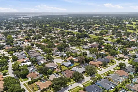 3367 E Lake Shore Lane Clearwater FL 33761