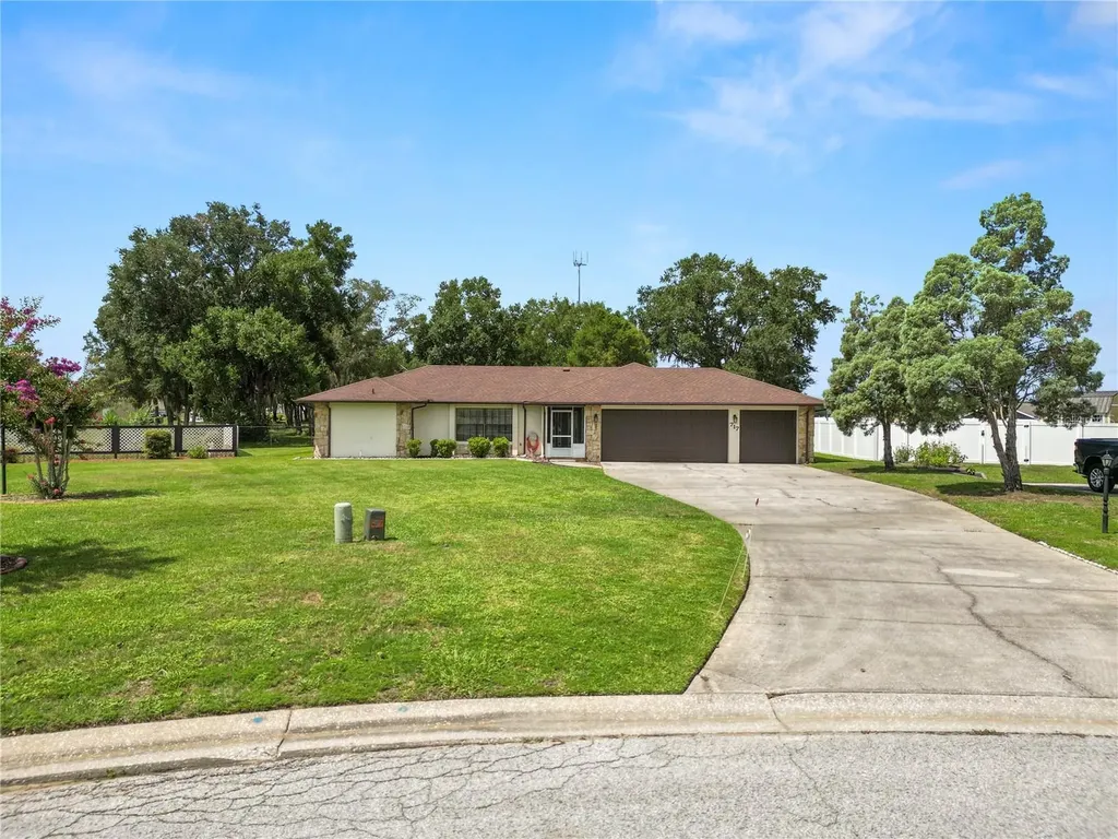 717 Cedar Knoll Drive S Lakeland FL 33809