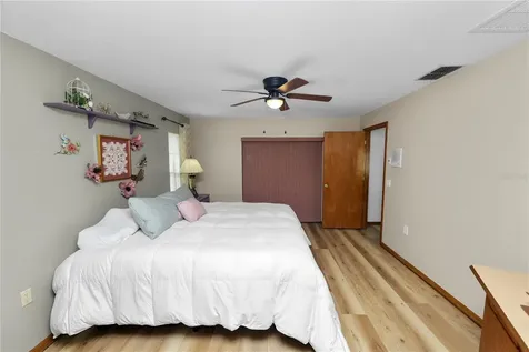 717 Cedar Knoll Drive S Lakeland FL 33809