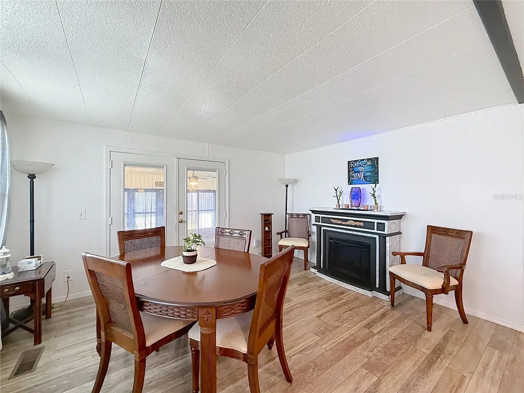 1025 Capella Drive Tavares FL 32778