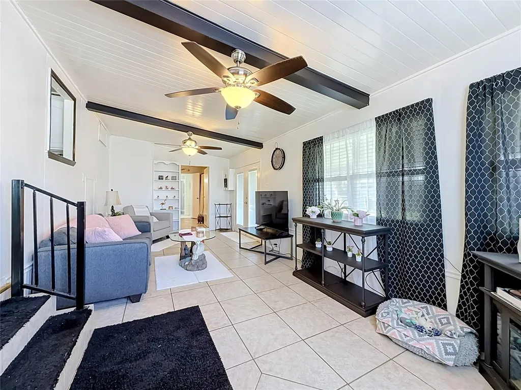 1025 Capella Drive Tavares FL 32778