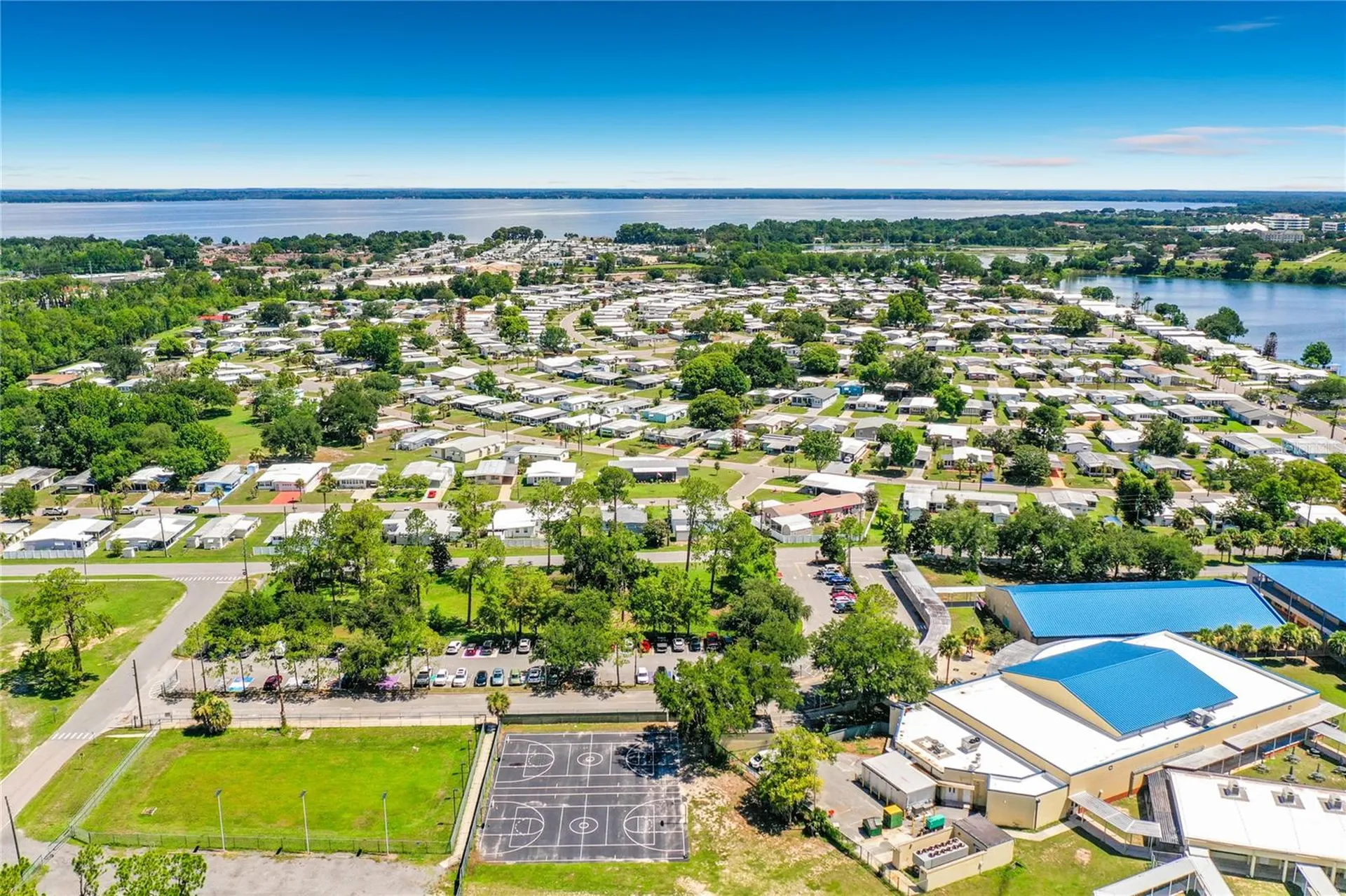1025 Capella Drive Tavares FL 32778