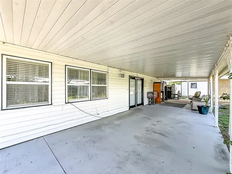 1025 Capella Drive Tavares FL 32778