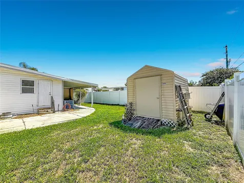 1025 Capella Drive Tavares FL 32778