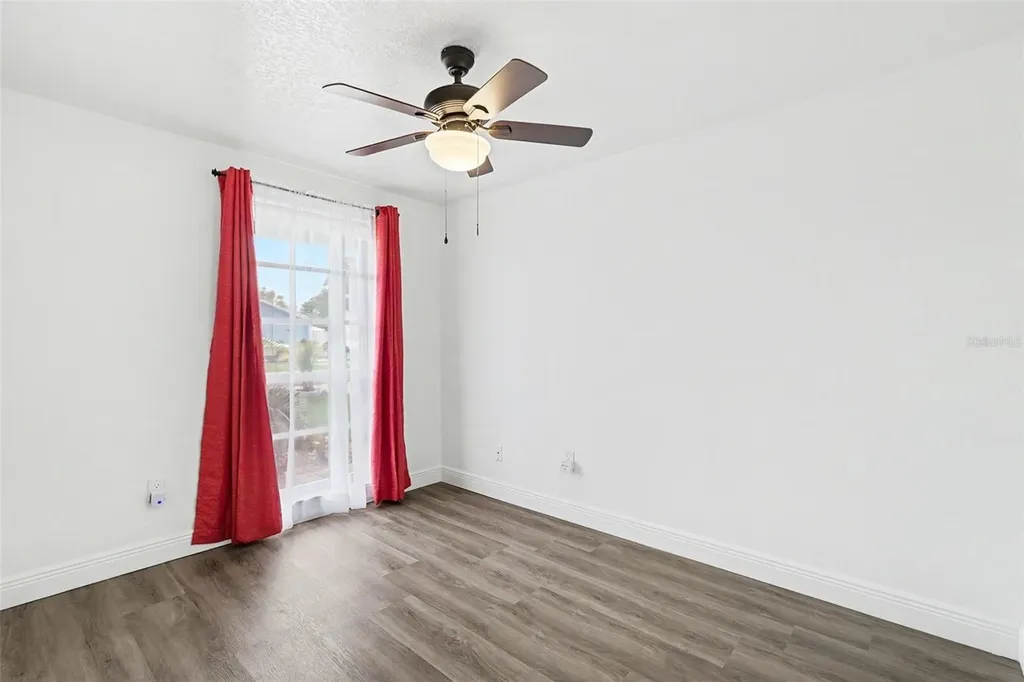 8253 Greenleaf Circle Tampa FL 33615