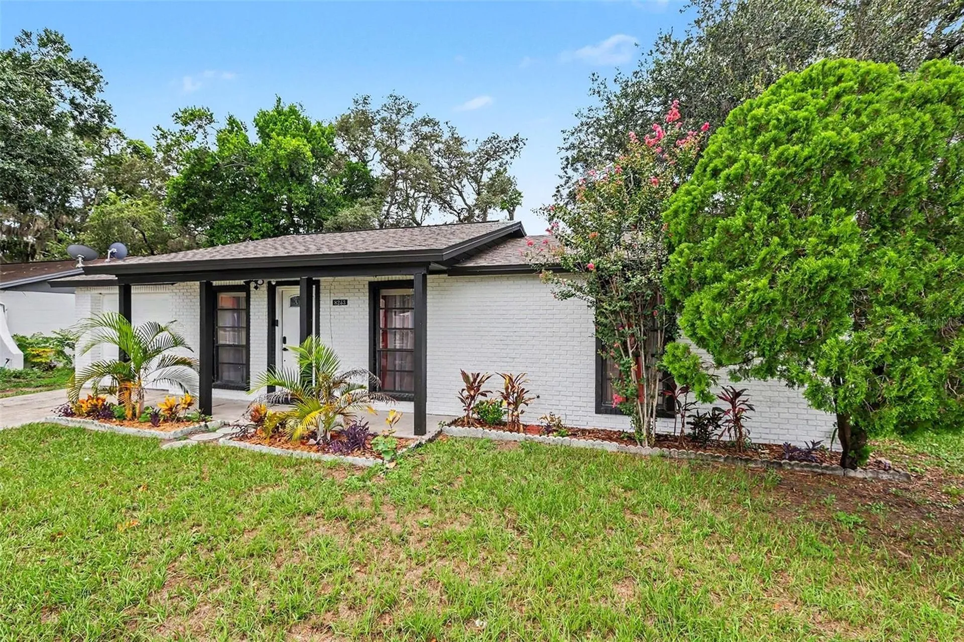 8253 Greenleaf Circle Tampa FL 33615