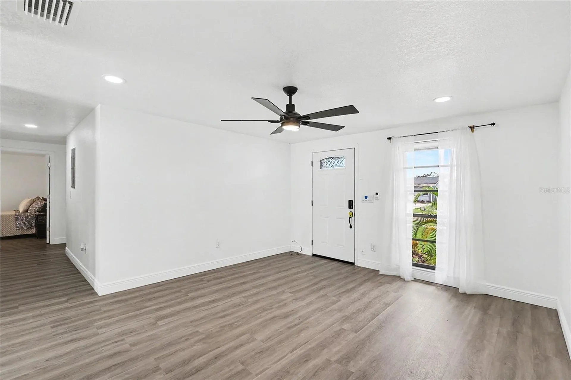 8253 Greenleaf Circle Tampa FL 33615