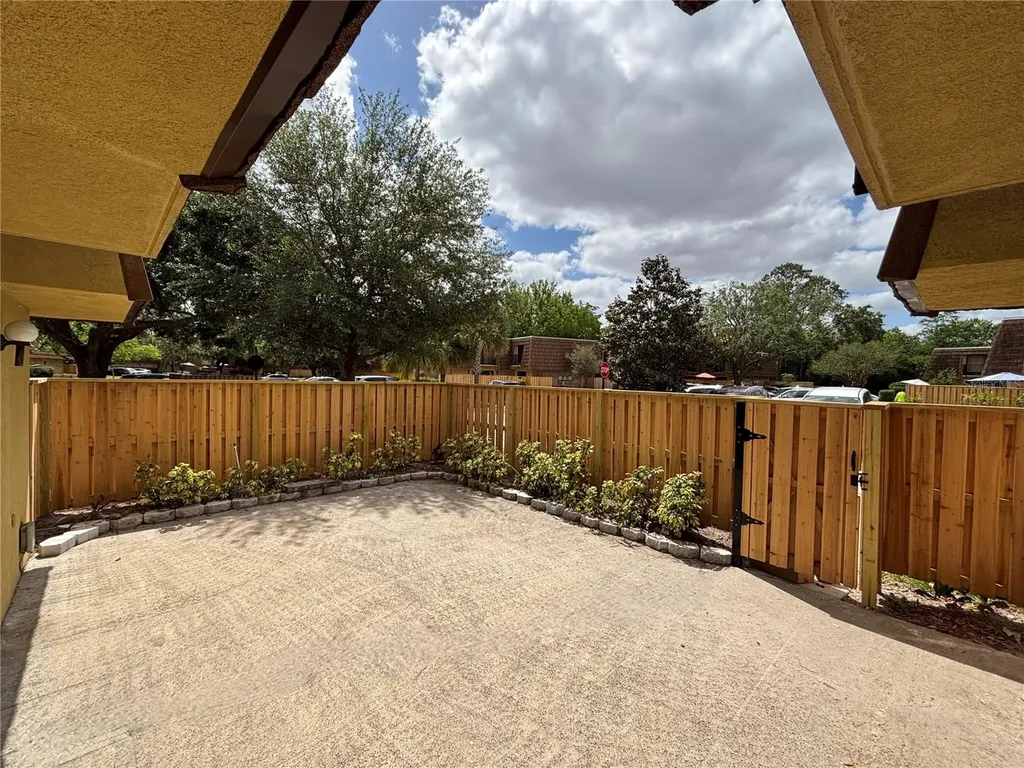5341 Bamboo Court Orlando FL 32811