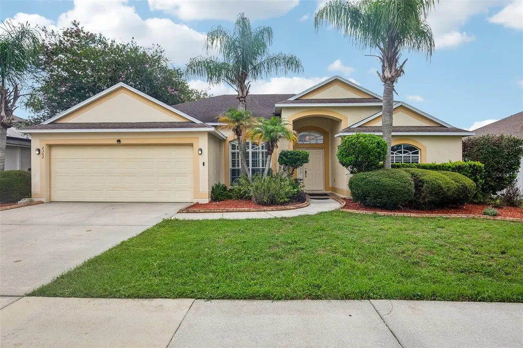 2302 Towering Oaks Circle Seffner FL 33584