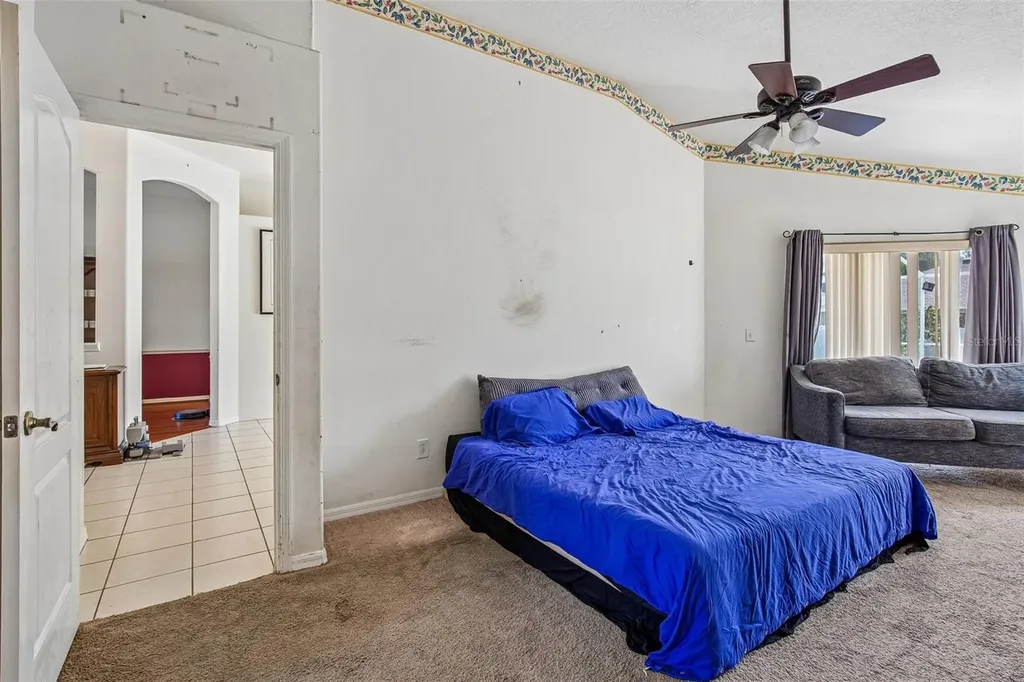 2302 Towering Oaks Circle Seffner FL 33584