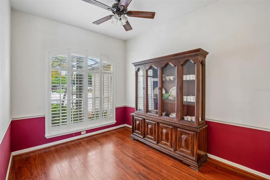 2302 Towering Oaks Circle Seffner FL 33584
