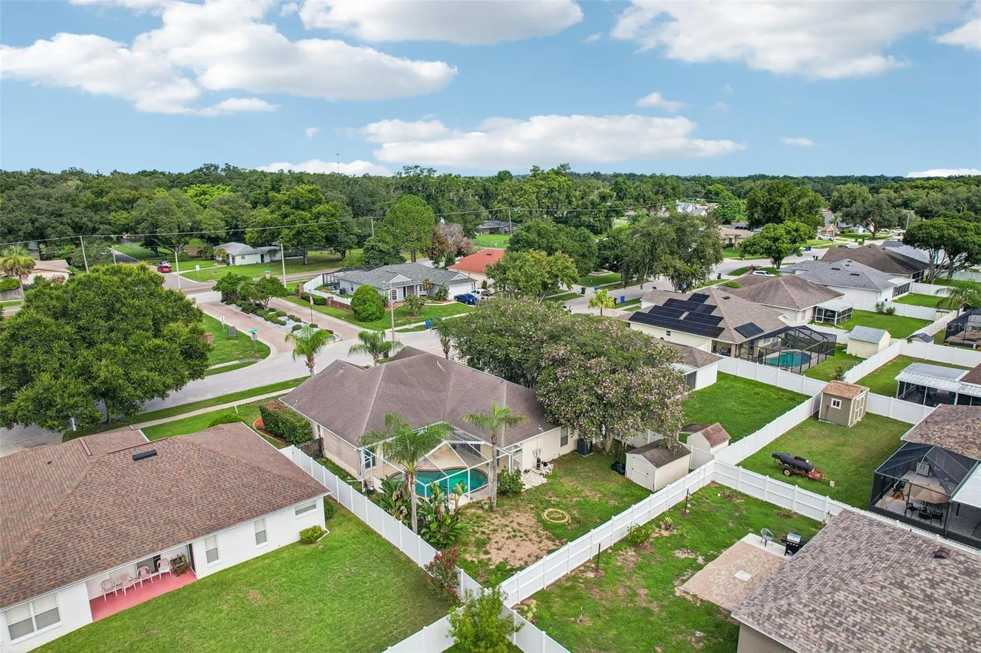 2302 Towering Oaks Circle Seffner FL 33584
