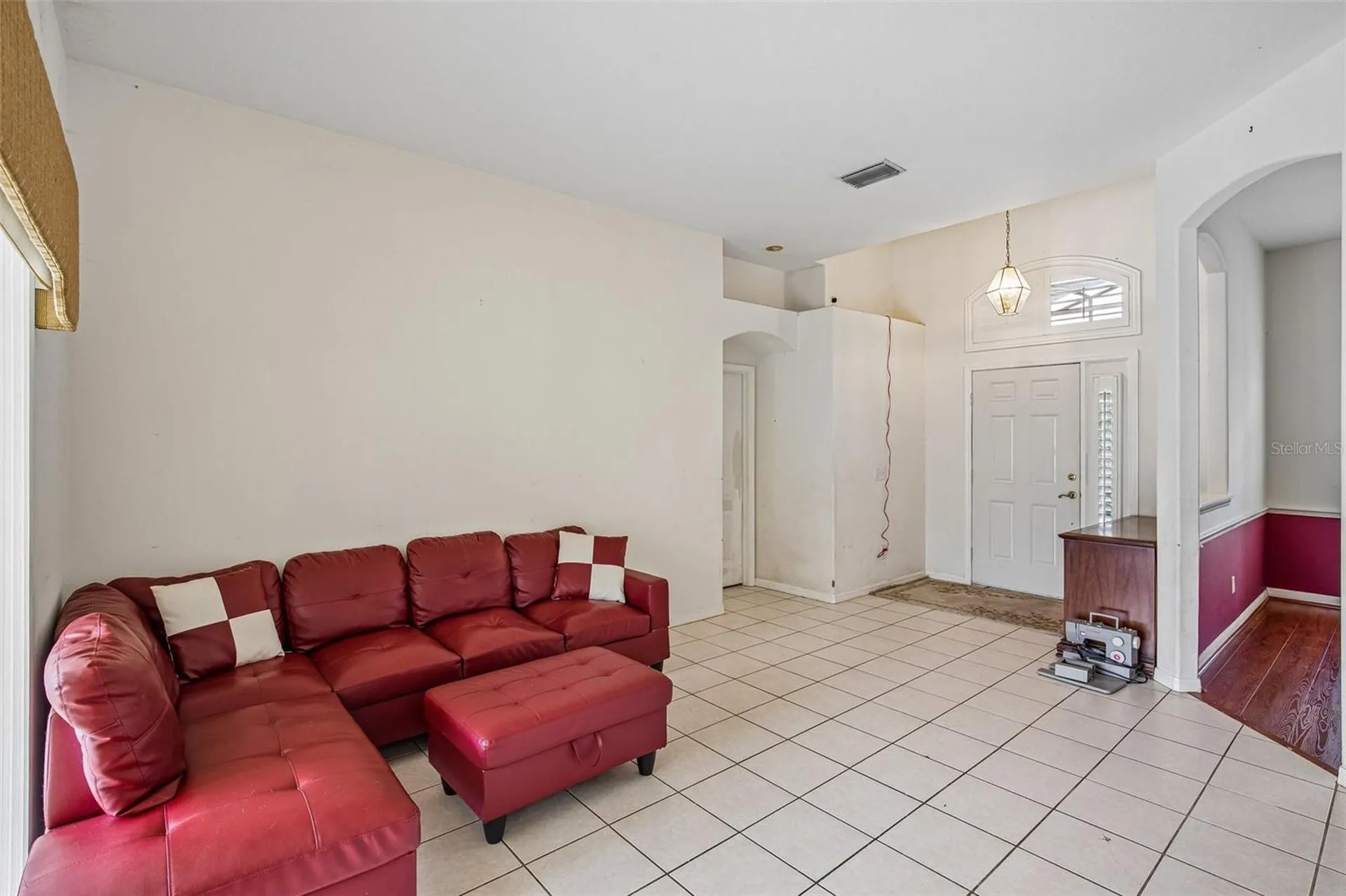 2302 Towering Oaks Circle Seffner FL 33584