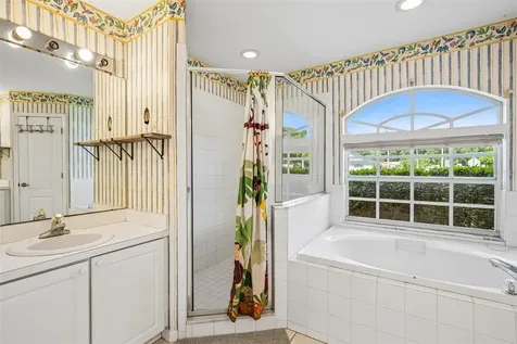 2302 Towering Oaks Circle Seffner FL 33584