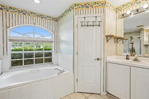 2302 Towering Oaks Circle Seffner FL 33584
