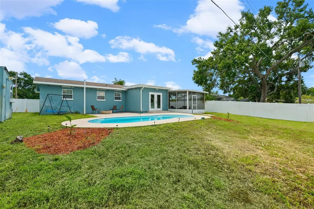 7690 91st Street Seminole FL 33777
