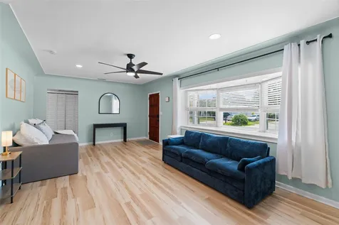 7690 91st Street Seminole FL 33777