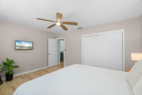 7690 91st Street Seminole FL 33777